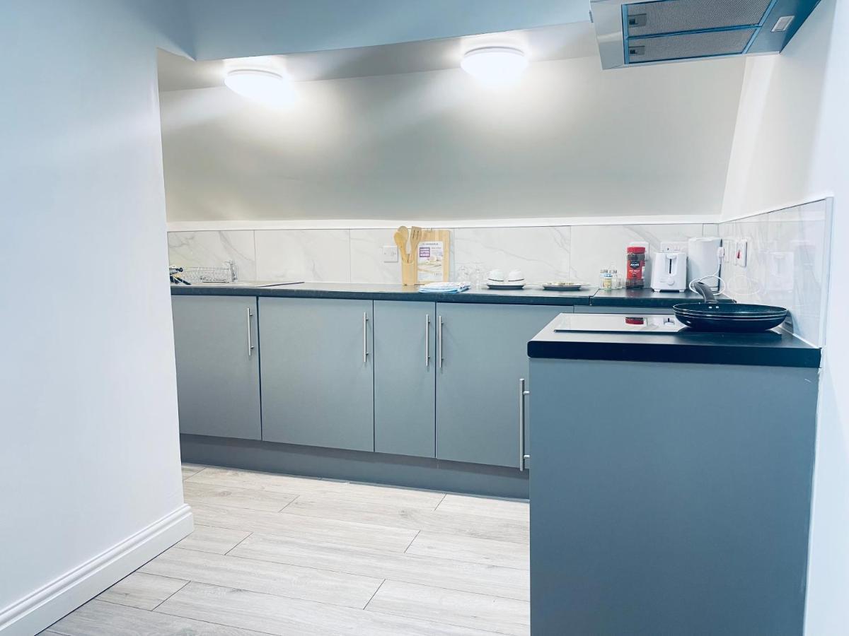 1 Bed Apartment With 2 Beds 1 Double Plus 1 Single Birmingham Exterior foto